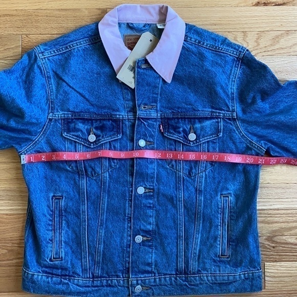 NWT Levi's Ex-Boyfriend Denim Trucker Jacket - Picture 14 of 16
